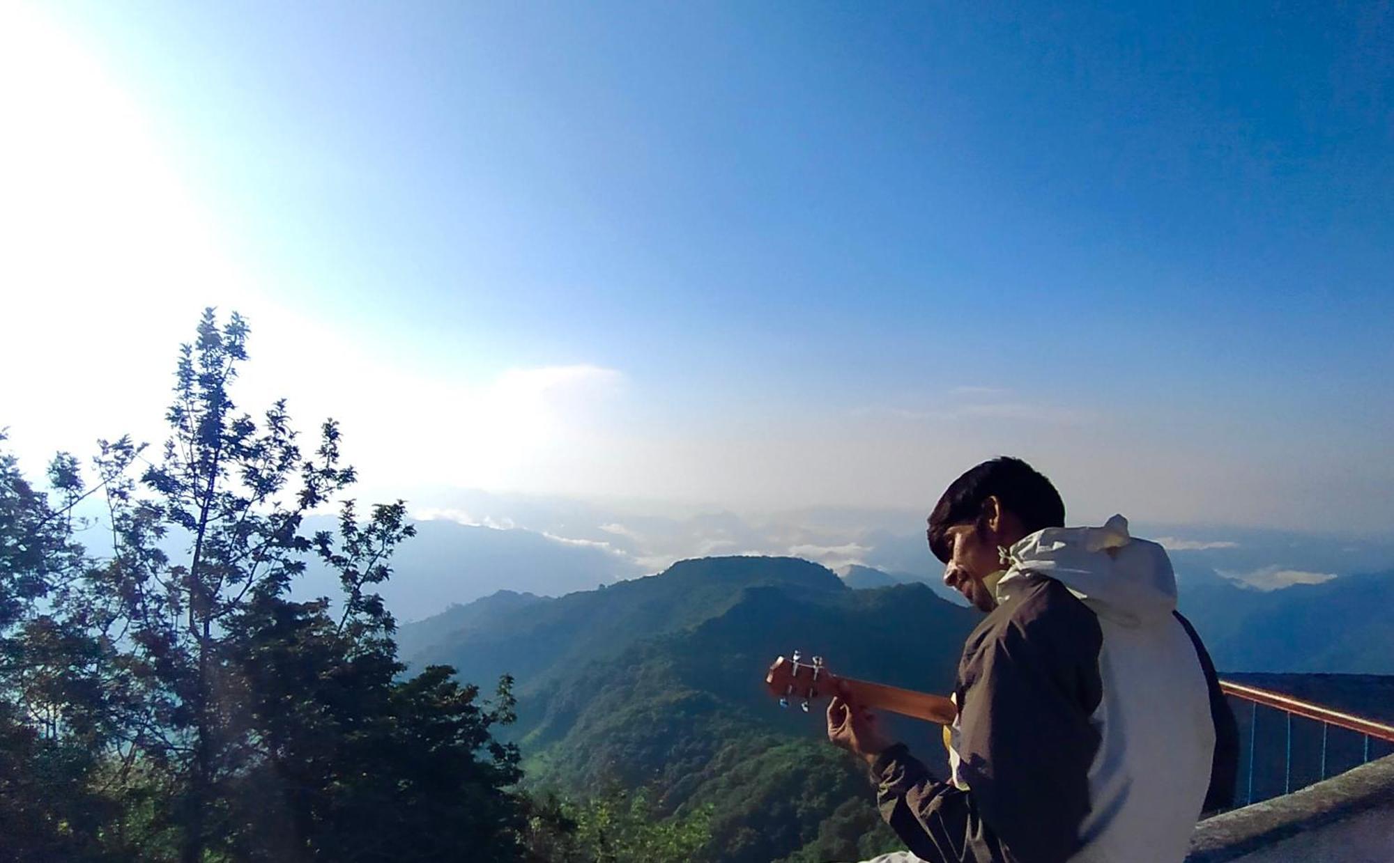 Flow House Rishikesh Bagian luar foto