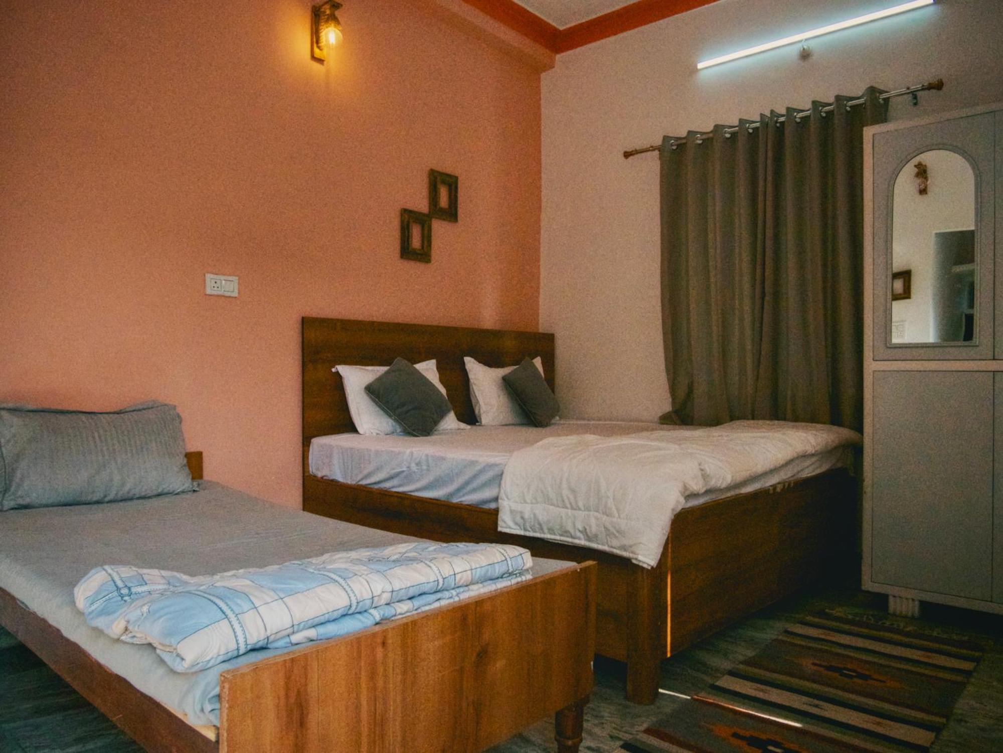 Flow House Rishikesh Bagian luar foto