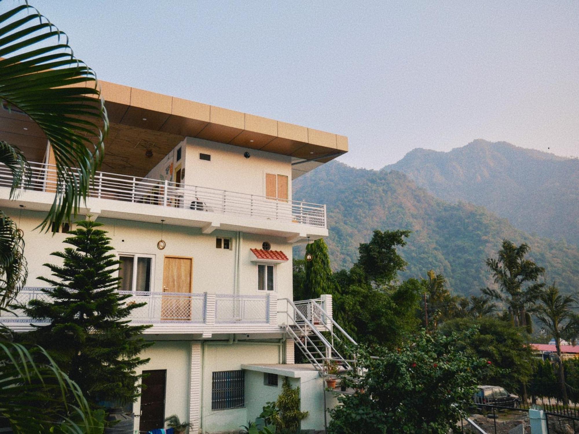 Flow House Rishikesh Bagian luar foto